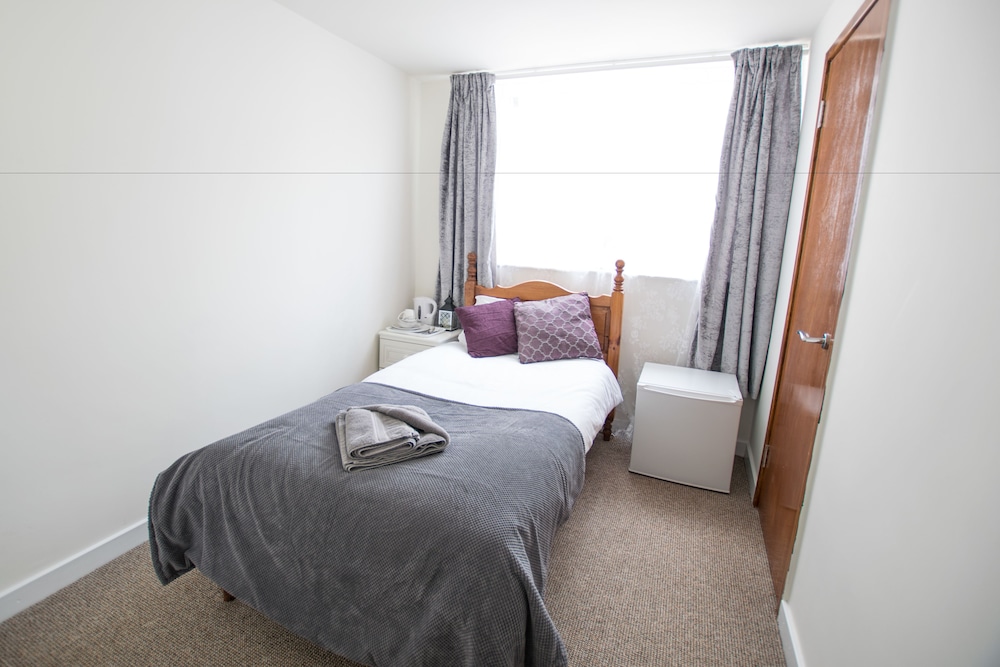 Basic Single Room, 1 Twin Bed