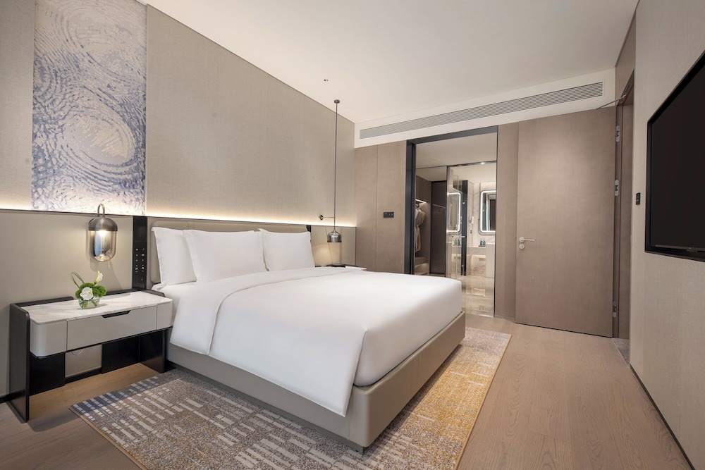 Suite, 1 Bedroom photo 2