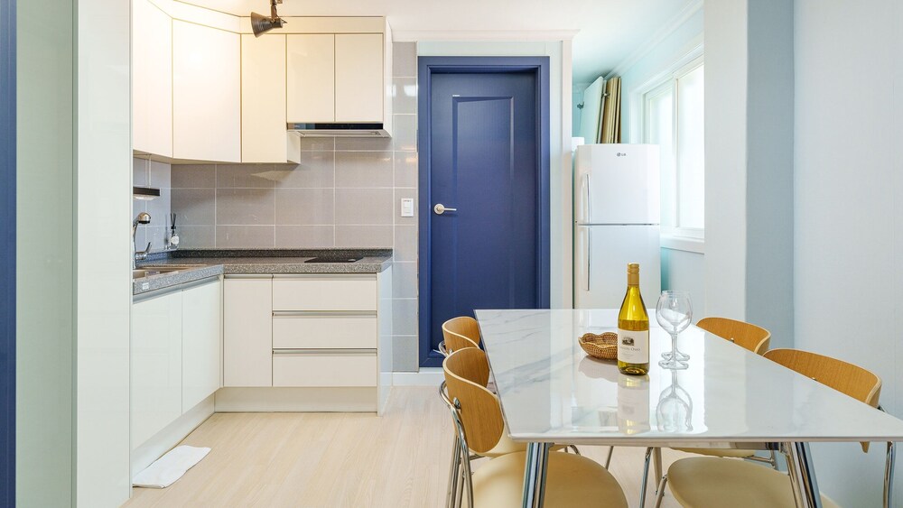 Basic Room, 1 Bedroom (Room 302) - Photo 5