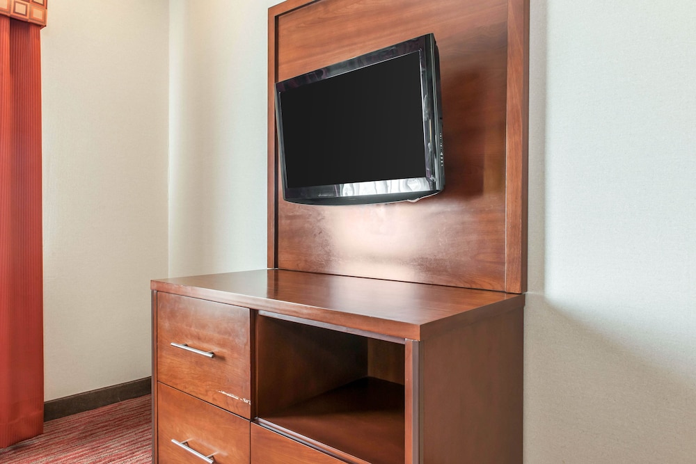 Suite, 2 Queen Beds, Non Smoking - Photo 12