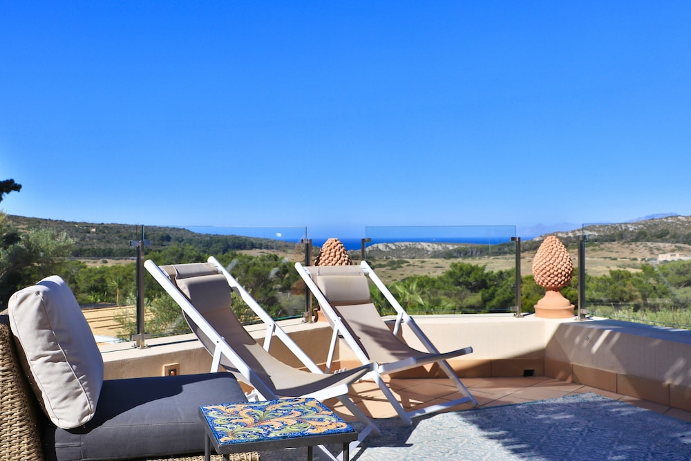 Deluxe Room, Terrace - Photo 16