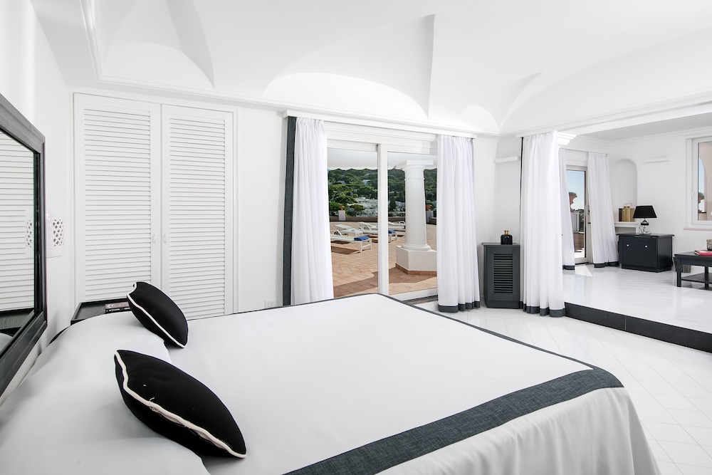 Exclusive Suite, 2 Bedrooms, Sea View