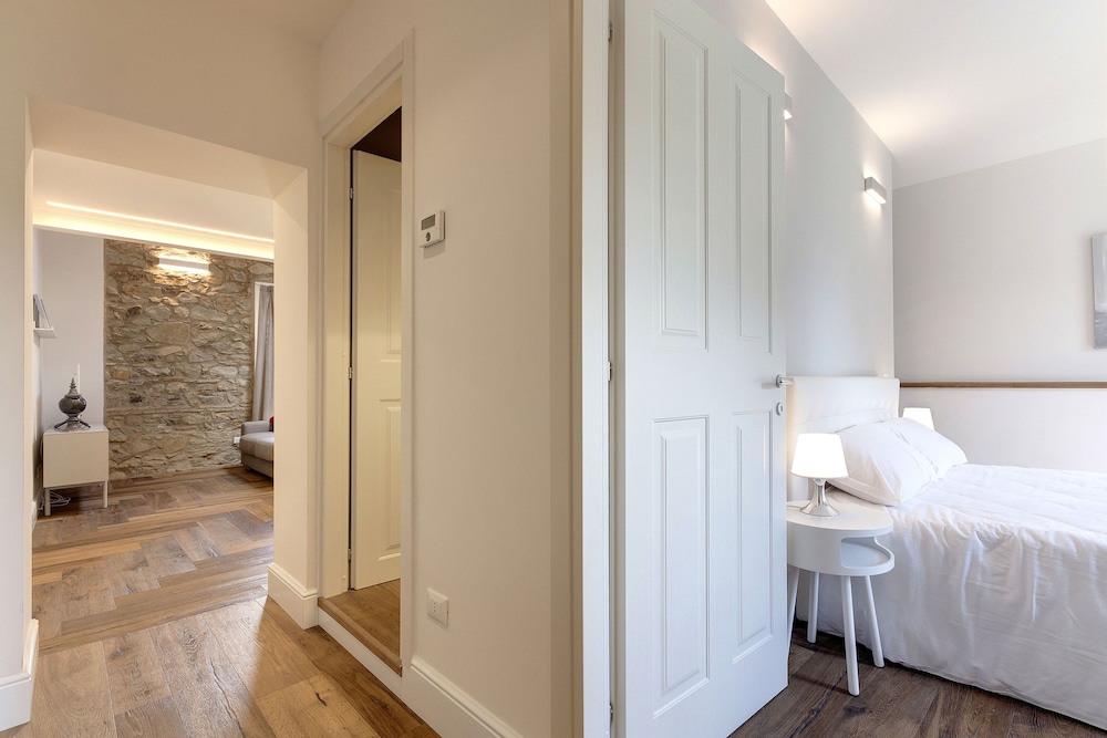 Apartment, 2 Bedrooms thumbnail 5