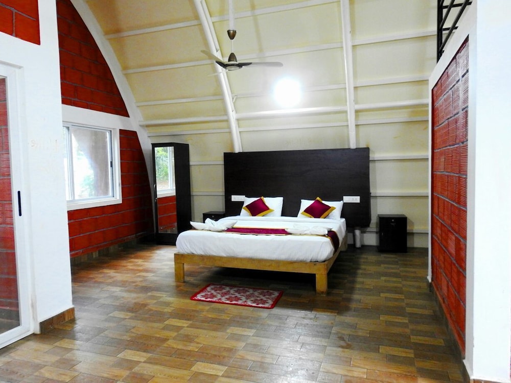 Family Cottage, Multiple Beds photo 3