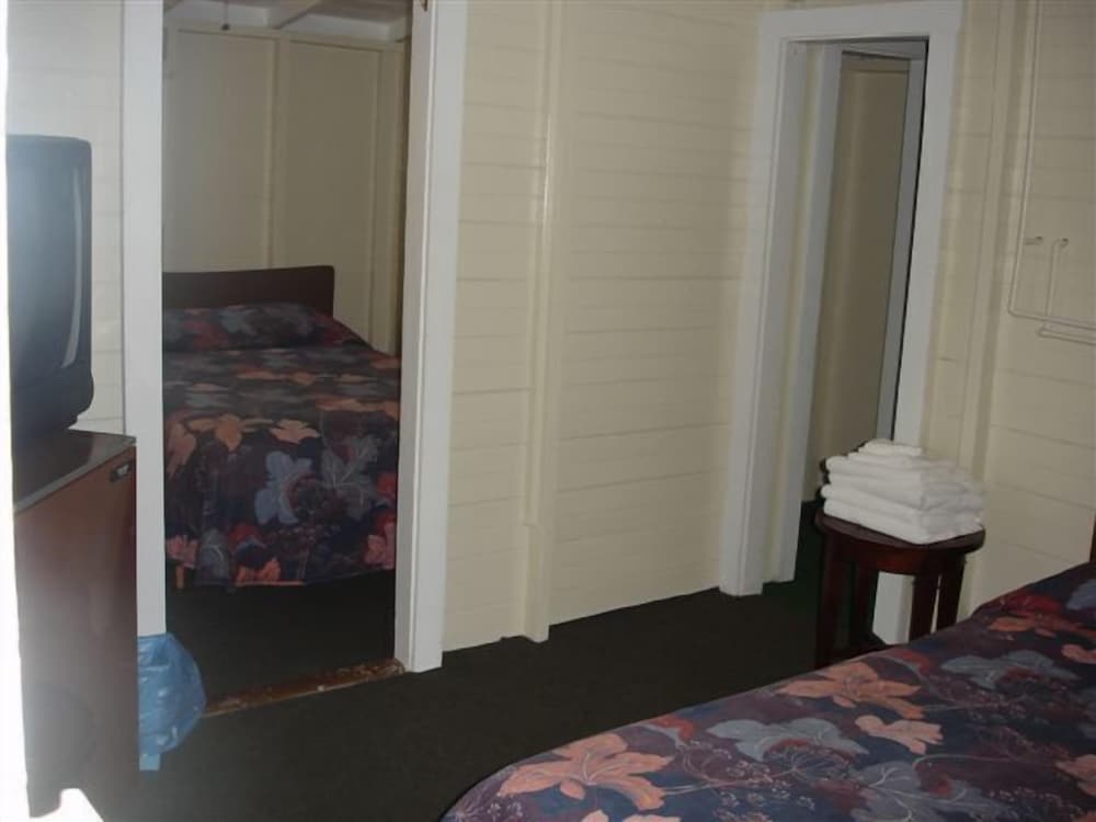 Double Cabin, 2 Double Beds
