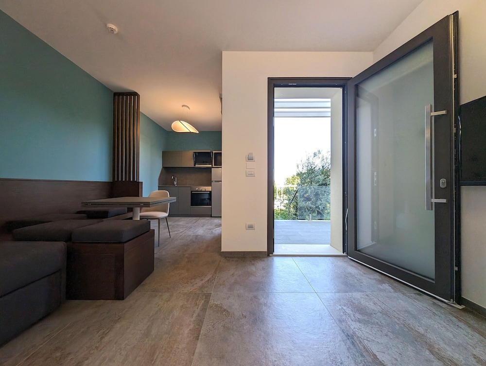 Deluxe Suite, Courtyard View photo 2