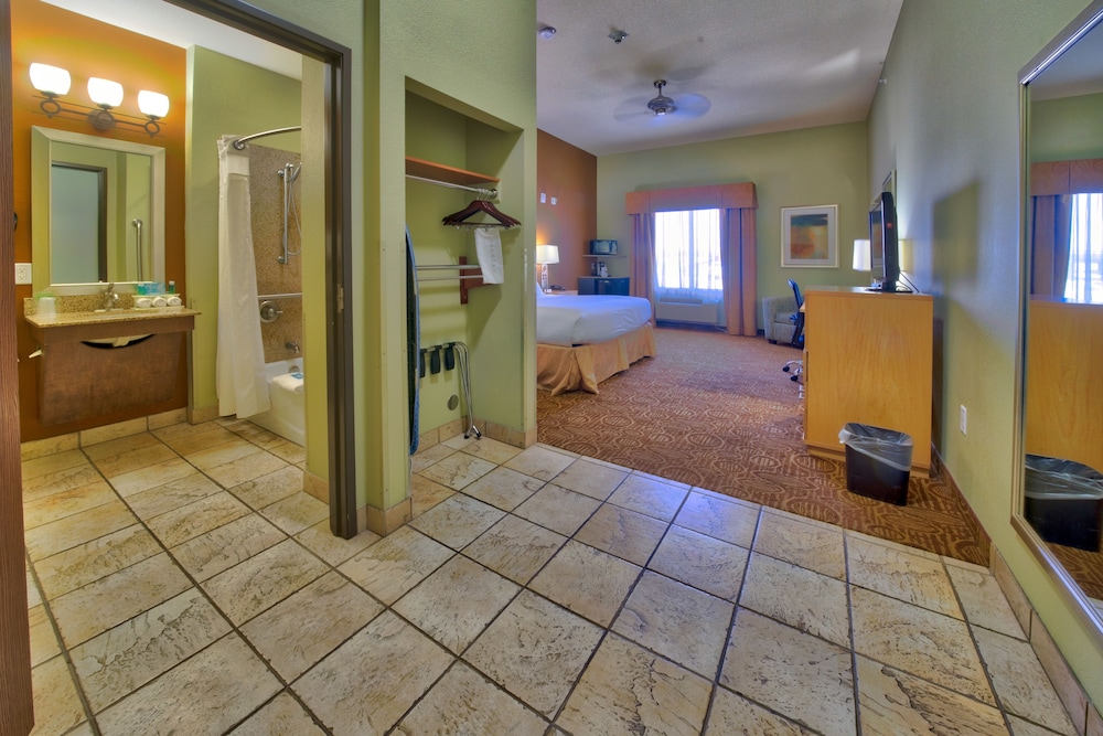 Standard Room, Accessible (MOBILITY) - Photo 2
