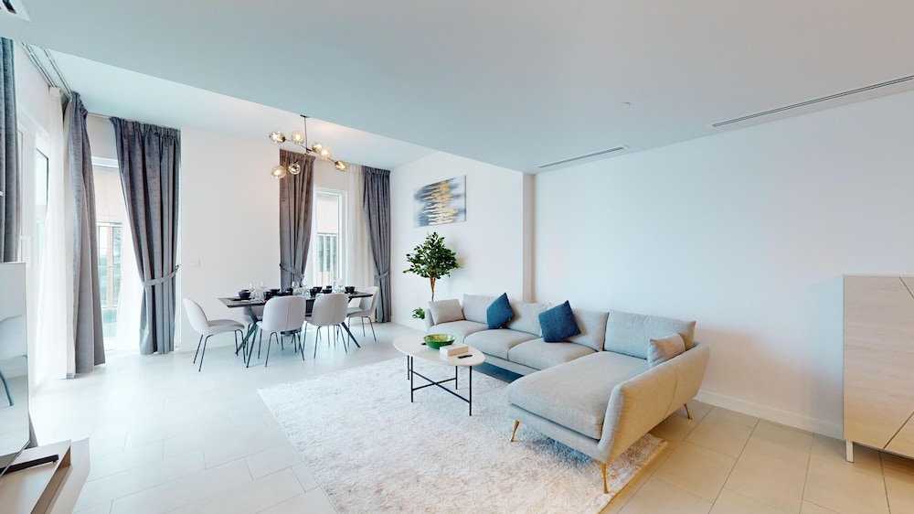 Apartment, 2 Bedrooms, Pool Access photo 2