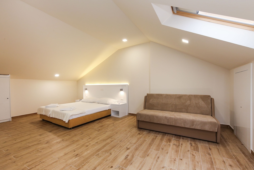Superior Double Room (4 people) photo 2