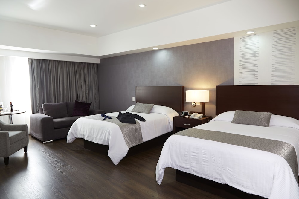 Executive Suite, 2 Double Beds (2 camas matrimoniales) - Photo 6