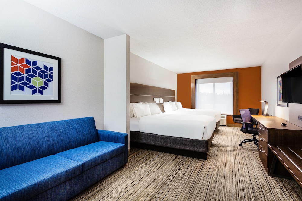 Suite, 2 Double Beds (Additional Living Area) - Photo 3