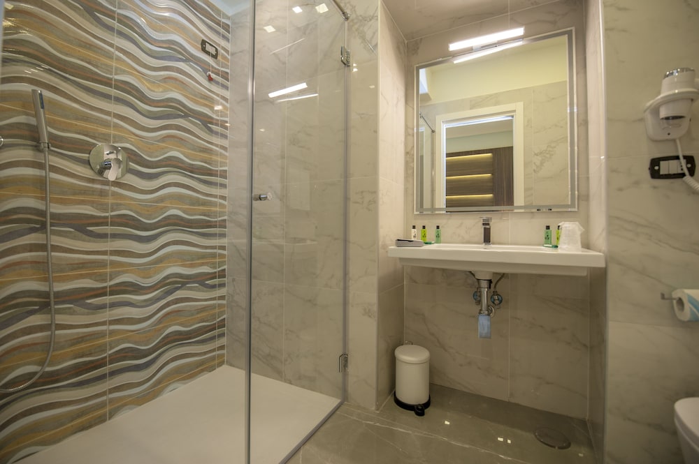 Deluxe Double Room - Photo 5