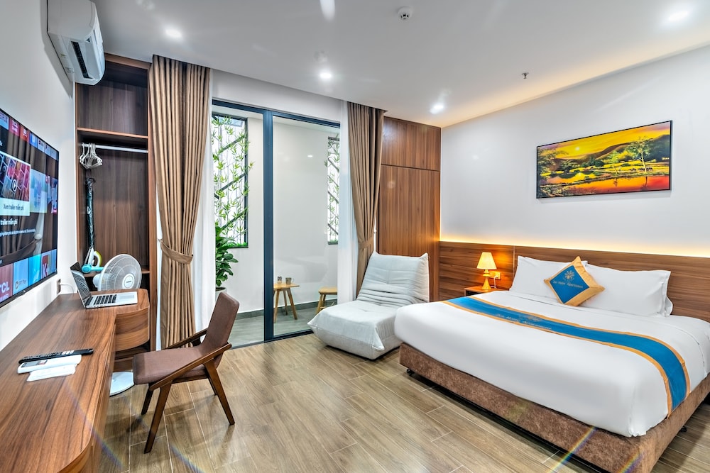 Basic Room, Balcony