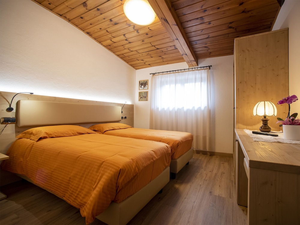 Single Room photo 3
