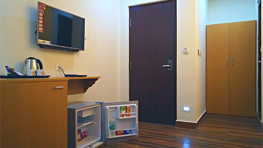 Deluxe Room - Photo 7