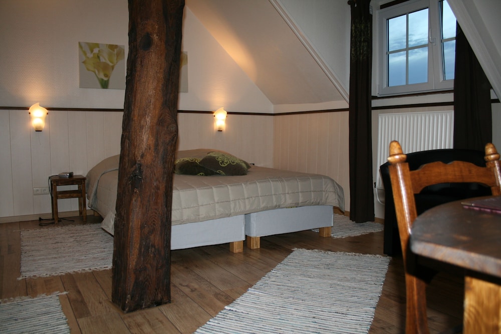 Comfort Twin Room