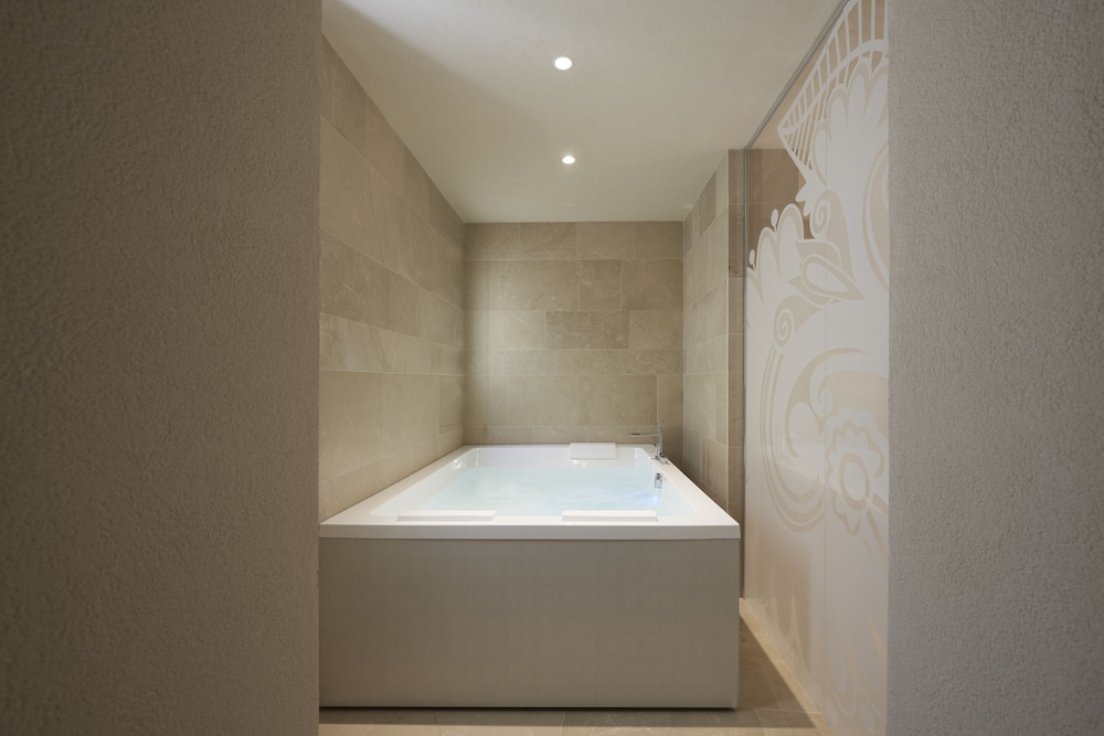 Royal Suite (Private spa) - Photo 7