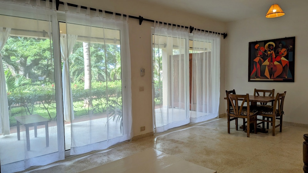 Traditional Suite, 1 Bedroom, Garden View, Ground Floor - Photo 12