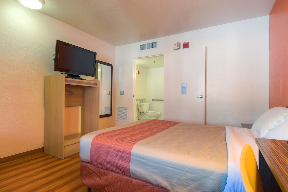 Premium Room, 1 Double Bed, Accessible, Non Smoking photo 1