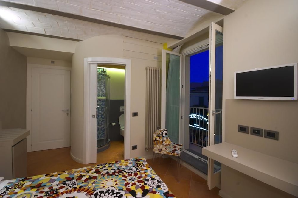 Double or Twin Room photo 2