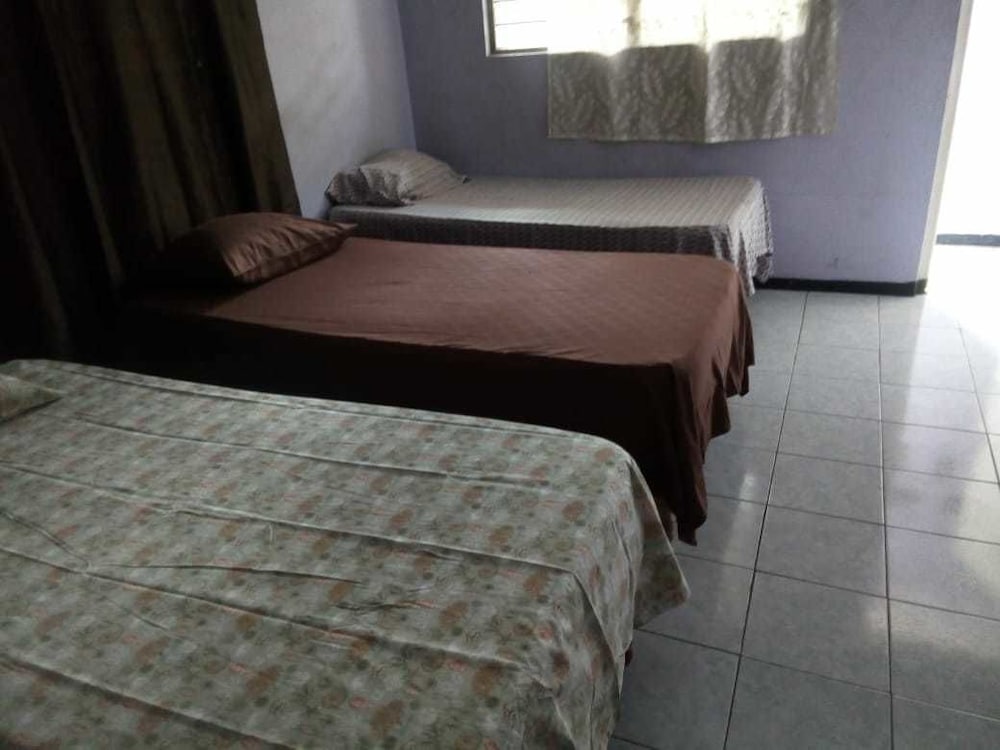 Basic Double Or Twin Room, 2 Twin Beds photo 1