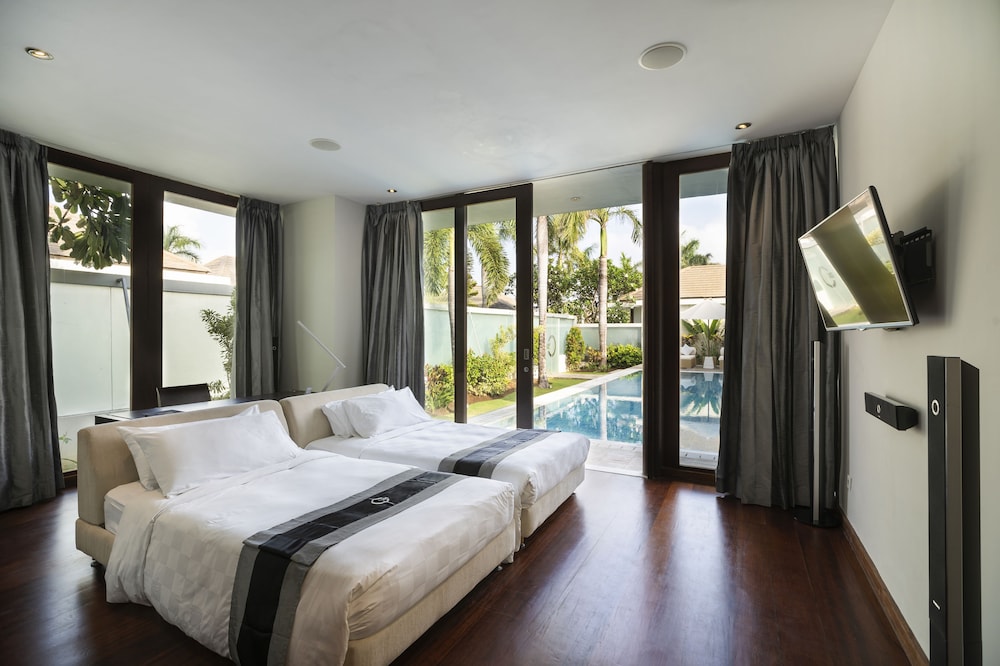 Villa, 3 Bedrooms, Private Pool - Photo 6