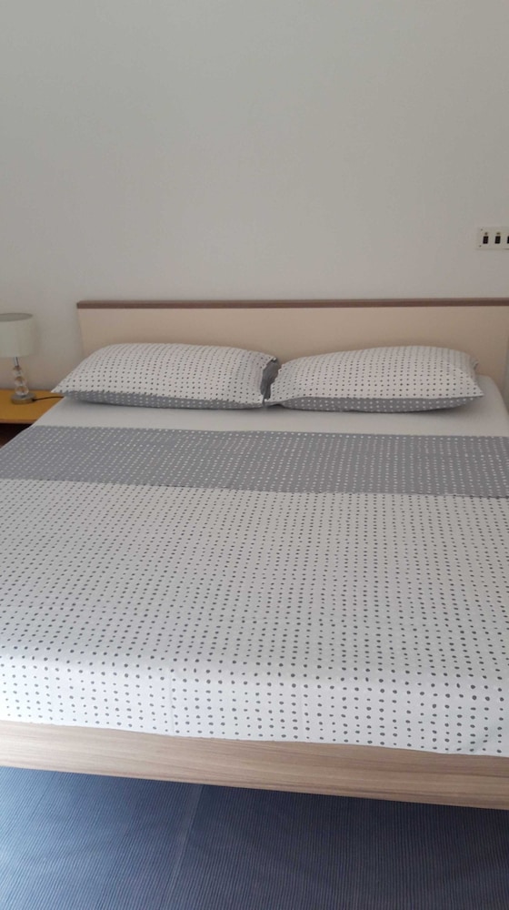 Double Room (Double Room)