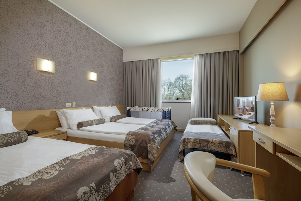 Family Quadruple Room