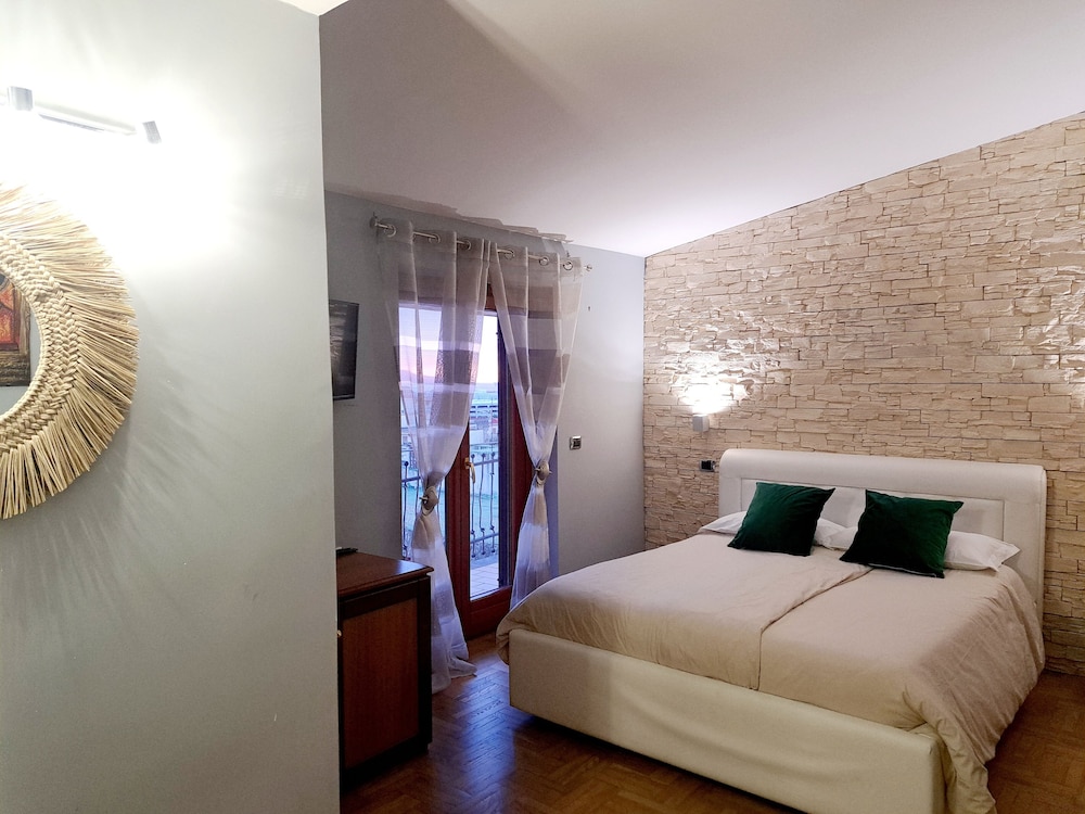 Panoramic Triple Room photo 1