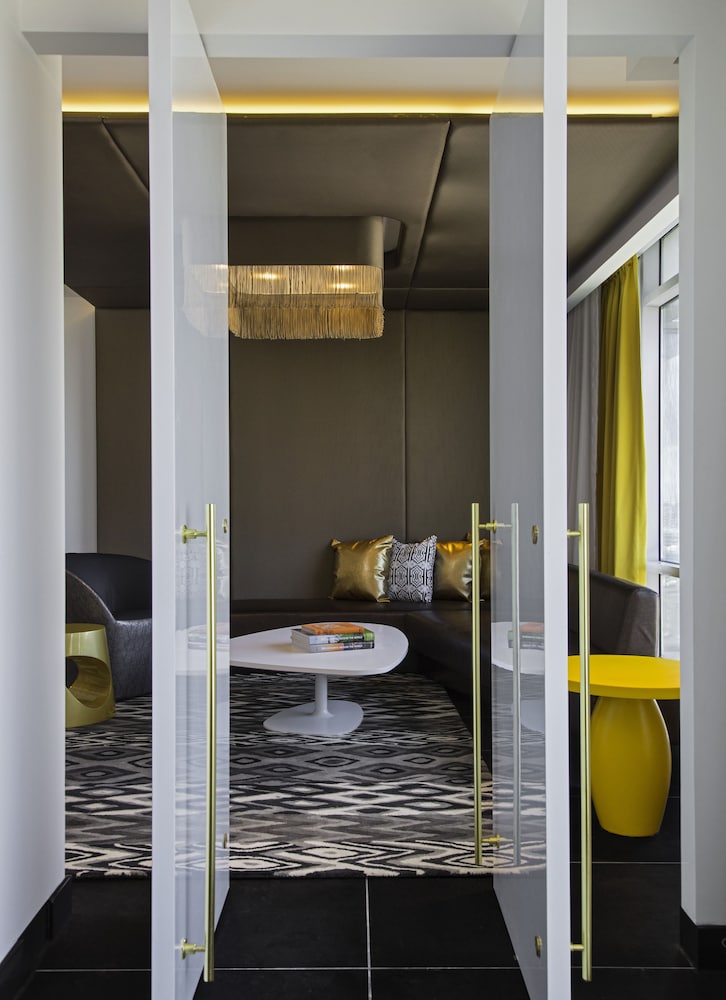 Urban Suite photo 2