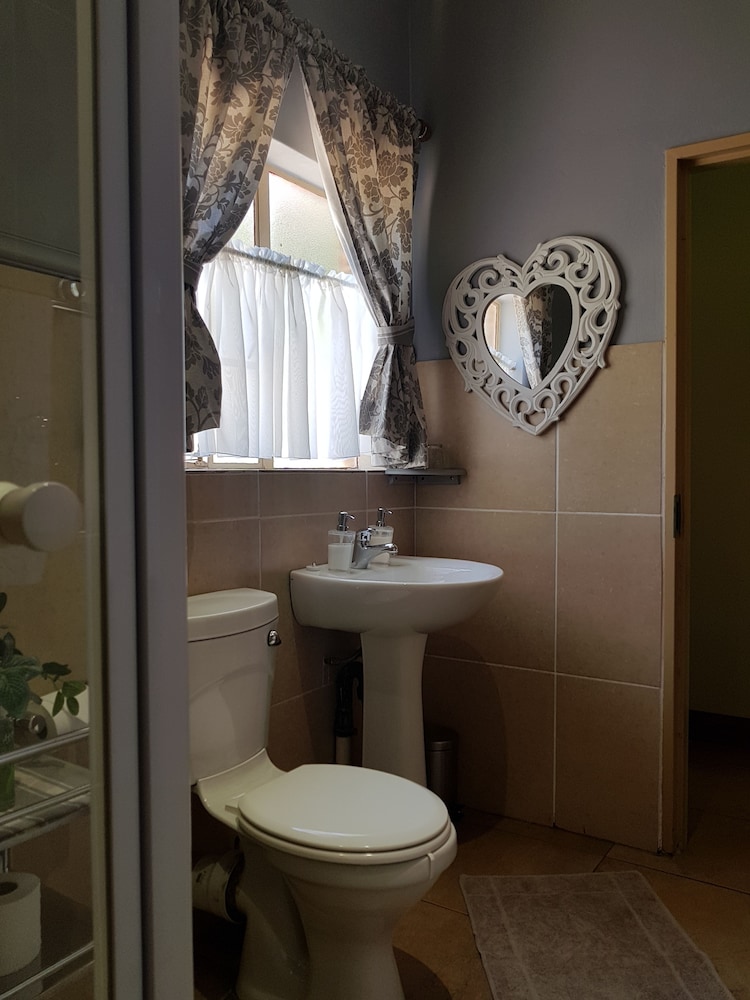 Standard Twin Room, 1 Bedroom photo 2