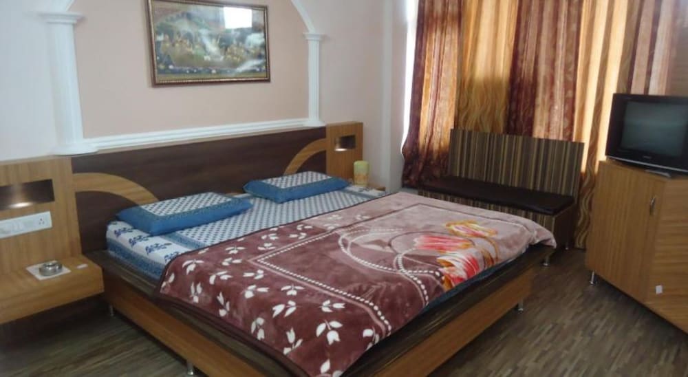 Superior Double Room, City View photo 3