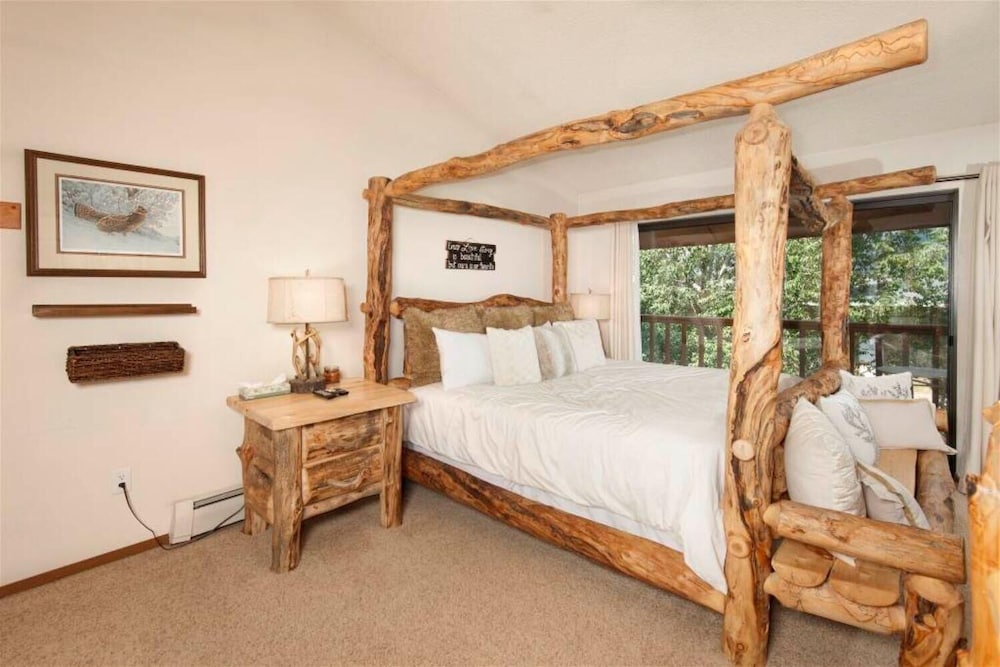 Townhome, 3 Bedrooms photo 3