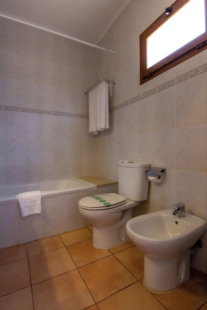 Family Apartment, 2 Bedrooms - Photo 17