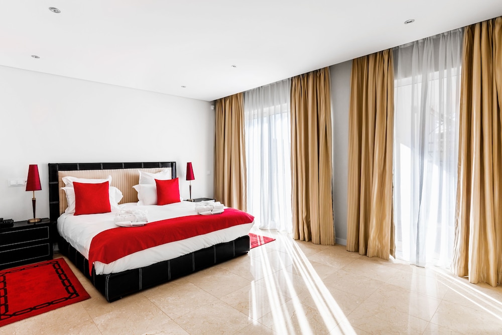Luxury Suite, 4 Bedrooms photo 2