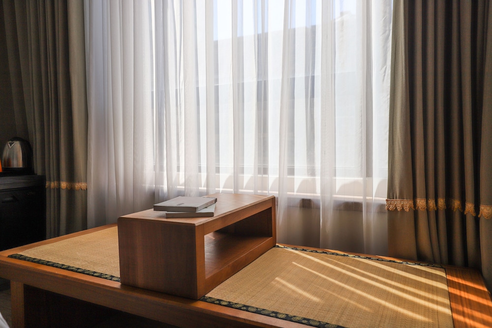 Available room