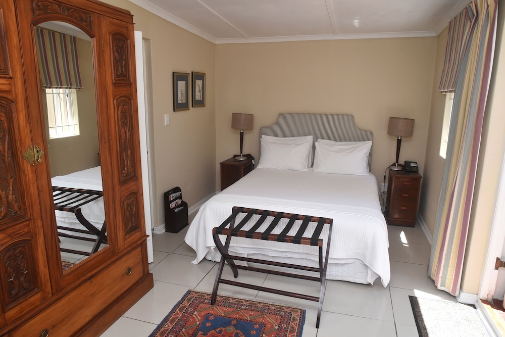 Standard Room, Kitchenette