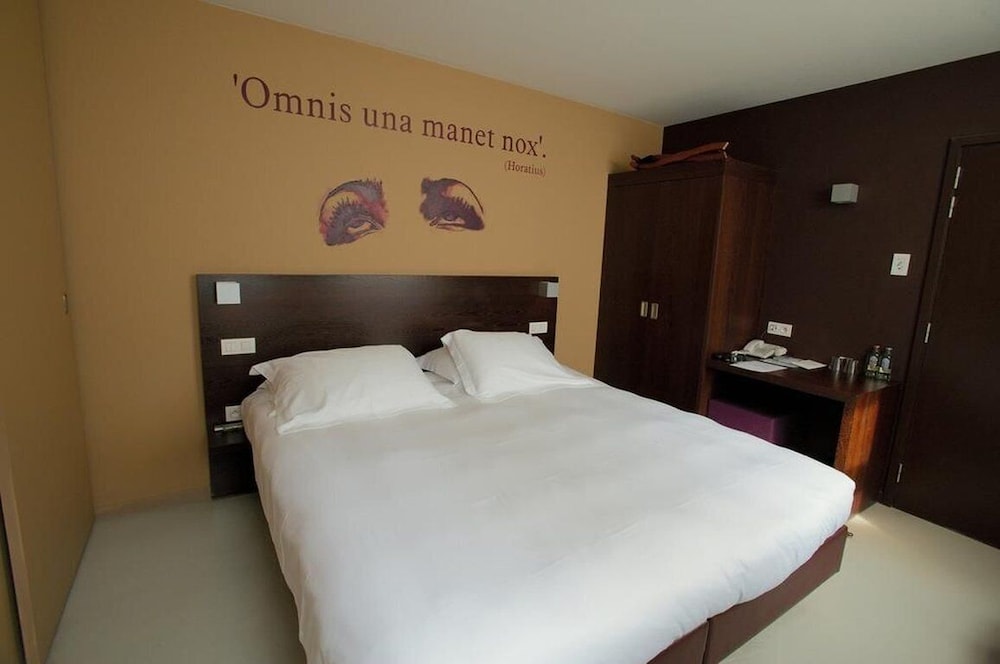 Standard Double Room photo 3