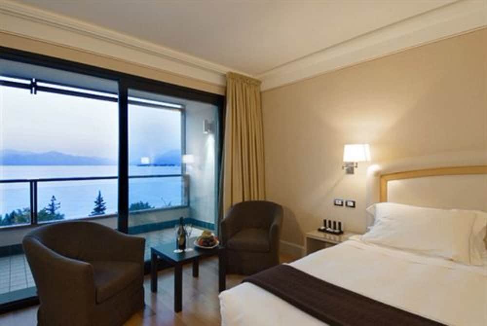 Panoramic Double Room, Balcony, Lake View - Photo 2