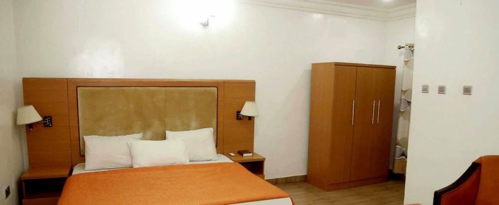 Standard Room photo 3