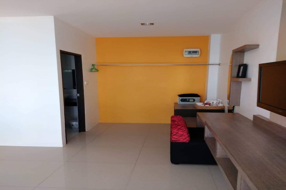 Deluxe Triple Room photo 2
