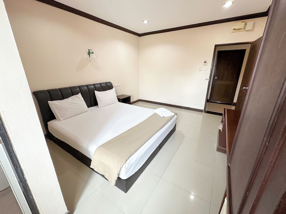 Standard Double Room photo 2