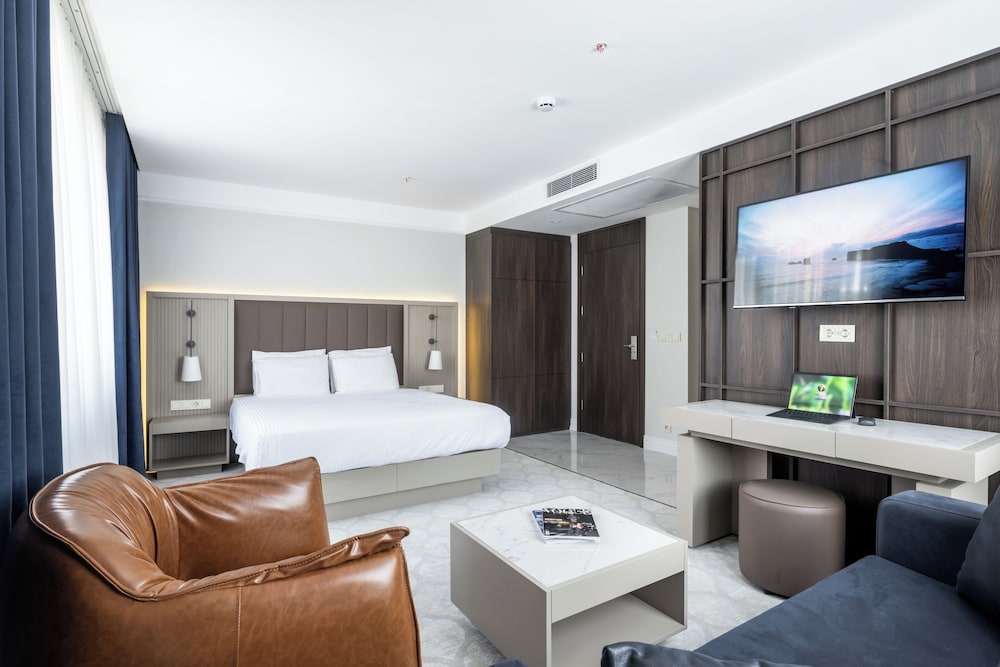 Superior Studio Suite photo 1