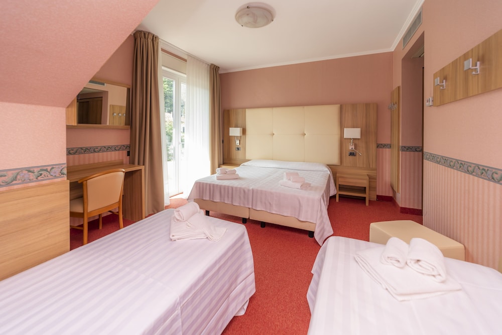 Comfort Quadruple Room photo 3