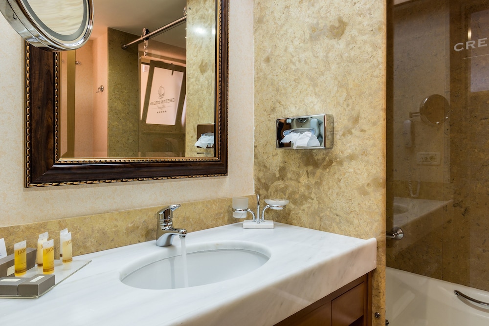 Inland View Suite - Photo 4