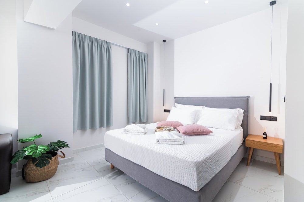 Deluxe Double Room, Balcony, City View