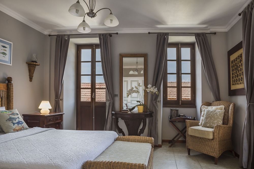 Suite (1st Floor, No 4) photo 2