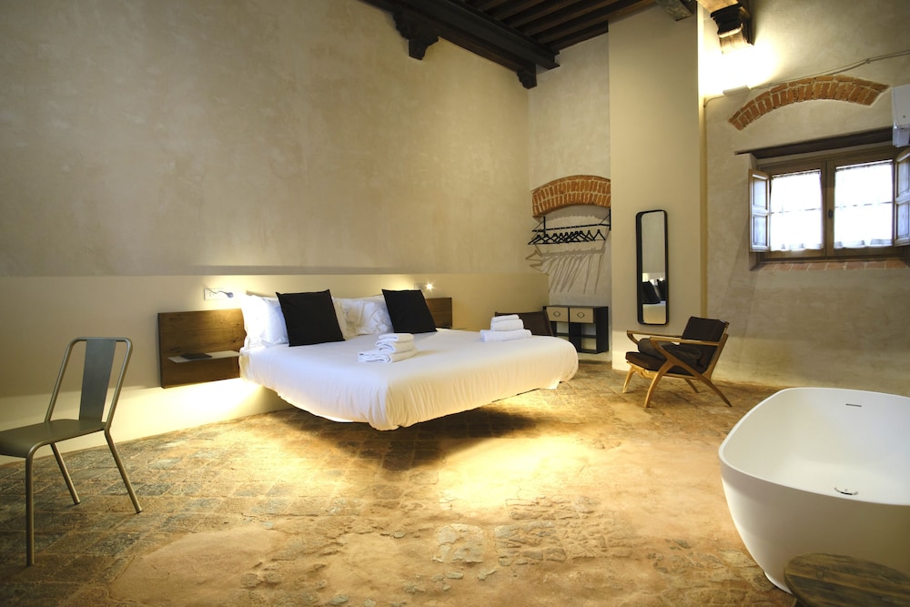 Exclusive Studio Suite