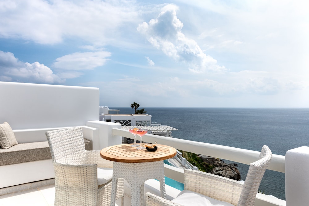 Elegant Suite, Sea View - Photo 7