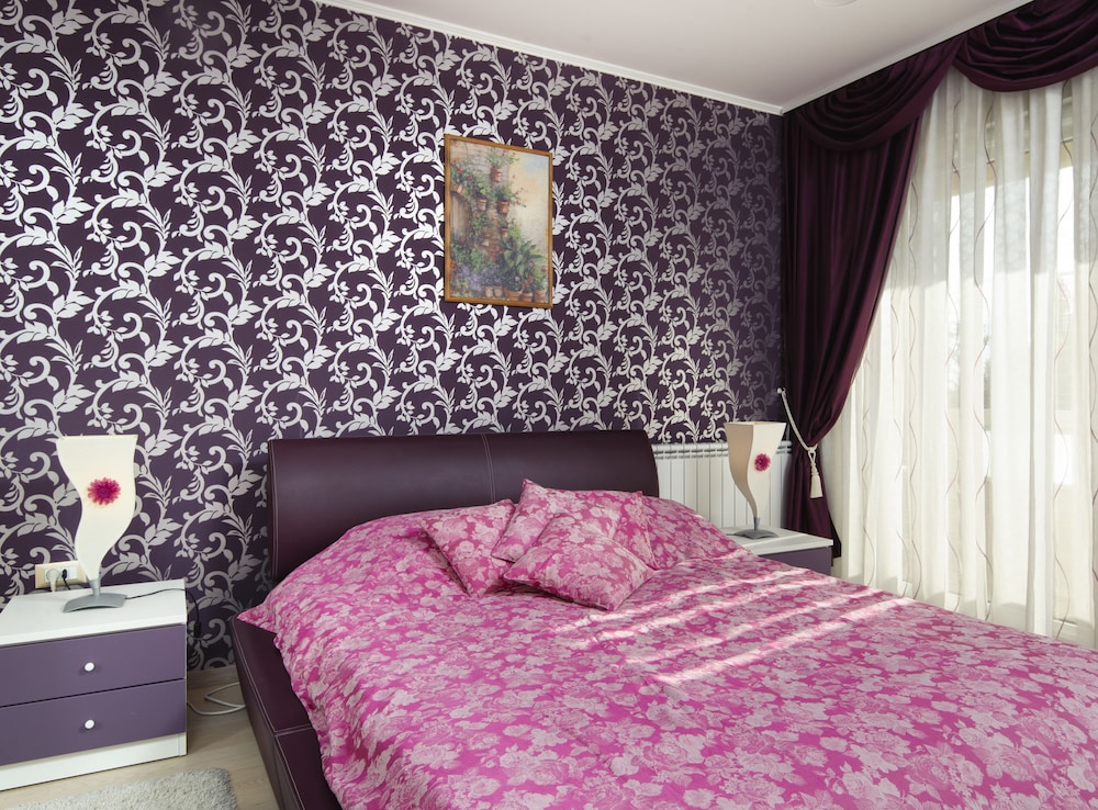 Apartment (Purple)